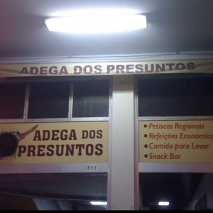 Adega dos presuntos