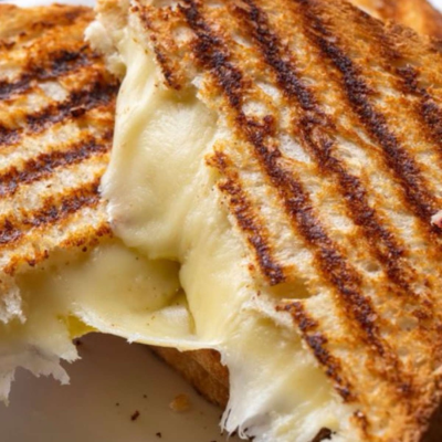 Tosta de queijo e/ou fiambre