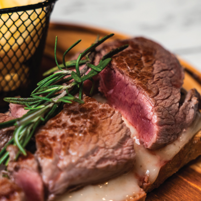 Bife queijo da serra